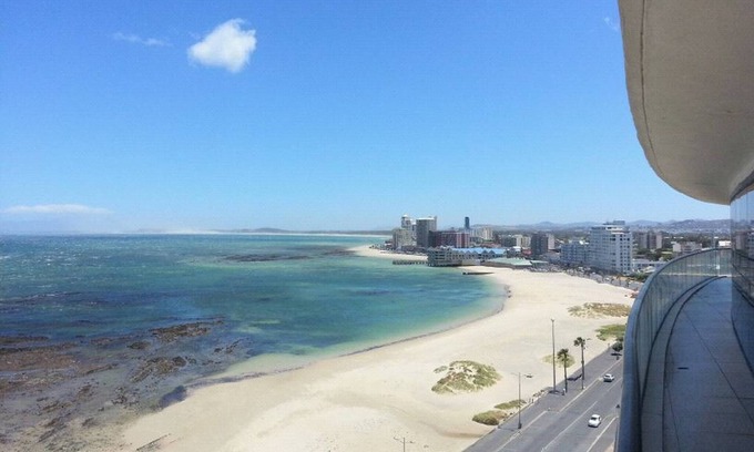 Strand Apartment | Oceanview 1002 Strand