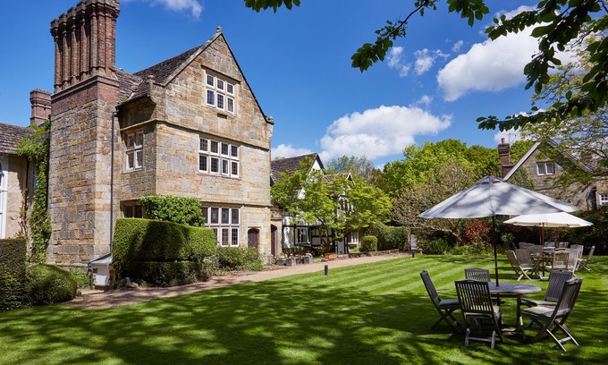 Cuckfield Hotel | Ockenden Manor Hotel & Spa