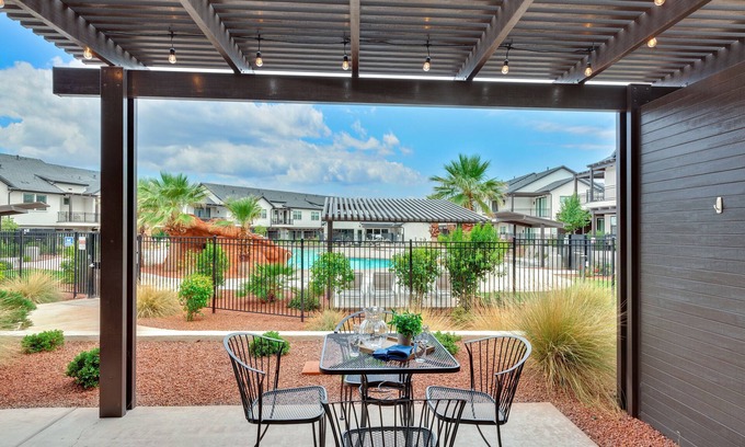 Ivins House | Ocotillo Springs Resort 26| Community Pool Access