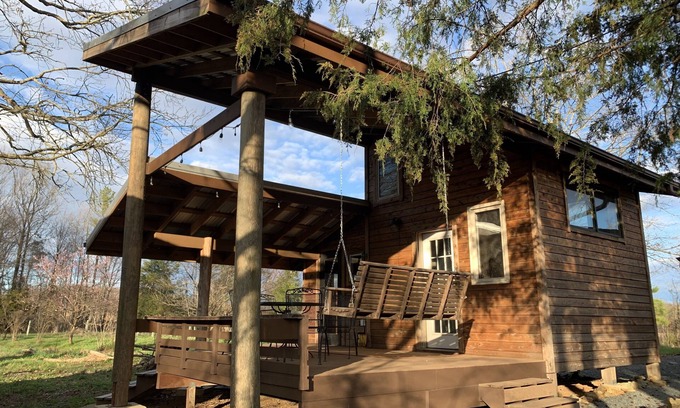 Siler City Cabin | Off-Grid Farm Retreat in Silk Hope