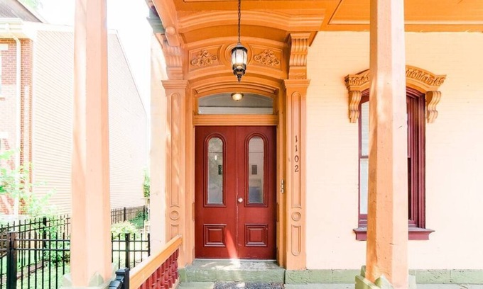 Manchester Apartment | Off-Street Parking - Washer & Dryer - GroupStay
