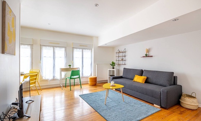 Annonay Apartment | OIQIA Téralis Été Indien