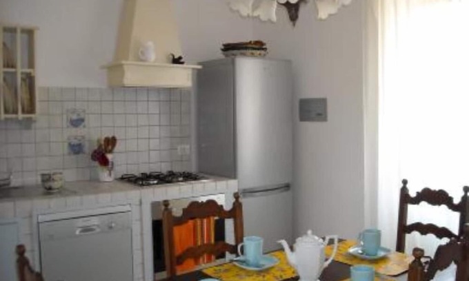 Tessennano Apartment | Old "borgo" in Maremma among olive groves, etruscan treasures, lake and sea.WIFI