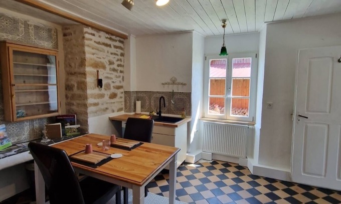 Huefingen Apartment | Old building in the Black Forest