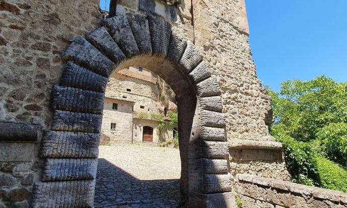 Sorano House | Old Ceramic Factory Close to Unesco Itineraries