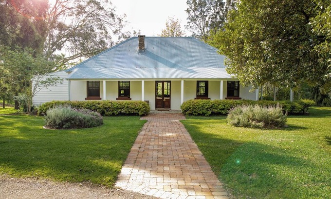 Duns Creek House | Old Duninald - Historic Farmhouse Experience