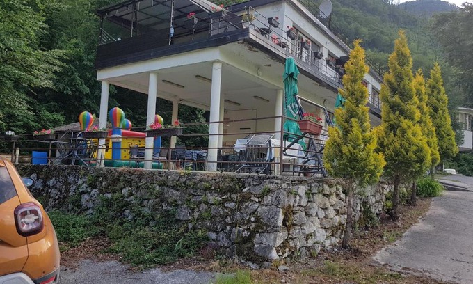Konjic Bed & Breakfast | Old Hotel Borašnica