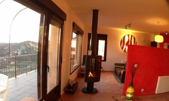 Zafra de Zancara Cottage | Old House of Pedro Chicote (LOft Poppy) for 2/3 people