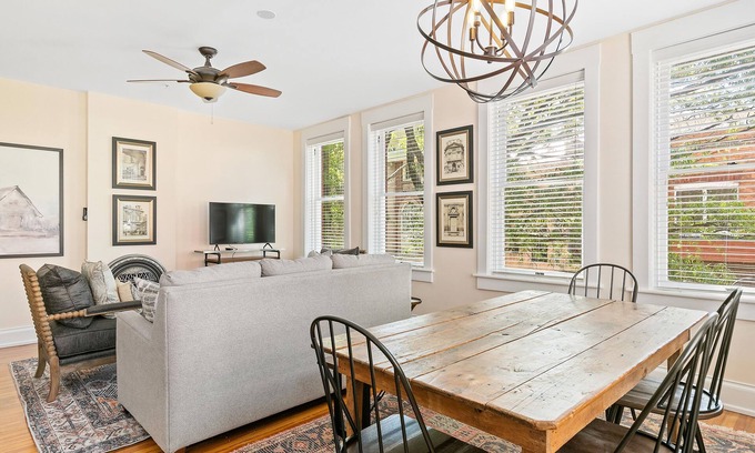 North Downtown Apartment | Old Met #202 | 1 BR Corner View Overlooking Downtown Mall