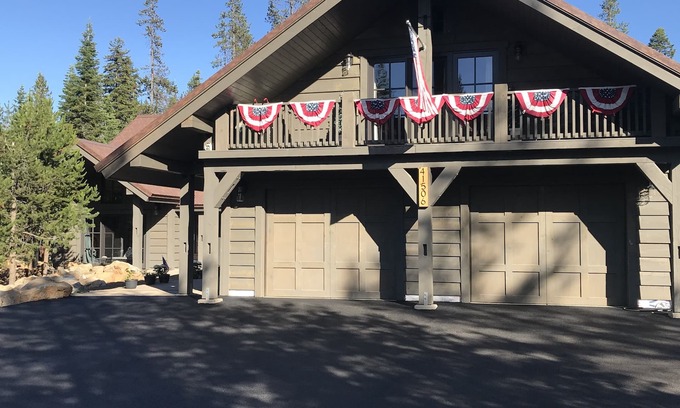 Klamath Falls Apartment | Old Mill Lodge Studio at Lake of the Woods