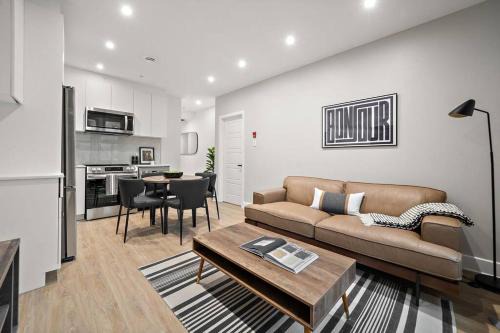 Old Montreal Apartment | Old Montreal Luxury Apartment 3