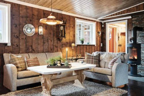 Orkdal House | Old Swiss Hotel Charm In Seljestad