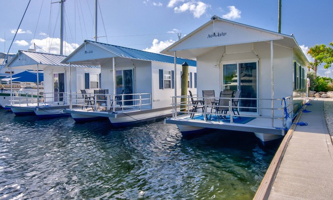Punta Brisa Cottage | Old Wooden Bridge Resort and Marina