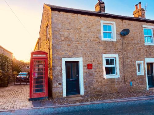 Fourstones Near Bentham House | Olde Post House, Rathmell - Settle