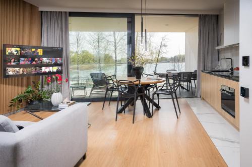 Olsztyn Apartment | Olimpijska Premium Elite4Rent apartamenty z panoramicznym widokiem na jezioro i przestronnymi tarasami