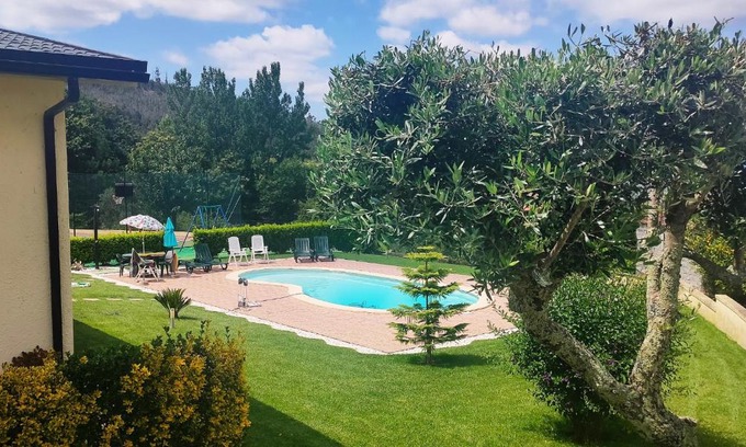 Paredes de Viadores House | Olival House
