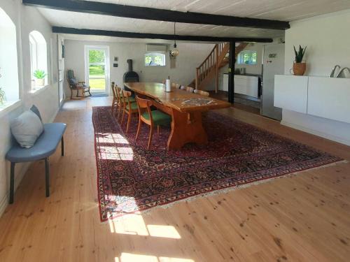 Hadsund House | Ombygget Tørvefabrik Fra 1950 Med Egen Skov Og Sø