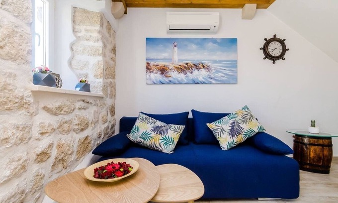 Korita Apartment | One bedroom apartment with air-conditioning Korita, Mljet (A-22342-a)