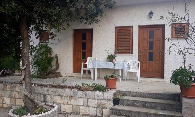 Kobas Apartment | One bedroom apartment with terrace Cove Blaca, Mljet (A-10416-c)