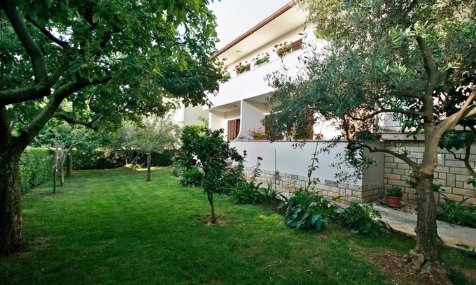 Spadici Apartment | One bedroom apartment for 2 people, away from the traffic noise and close to the beach.