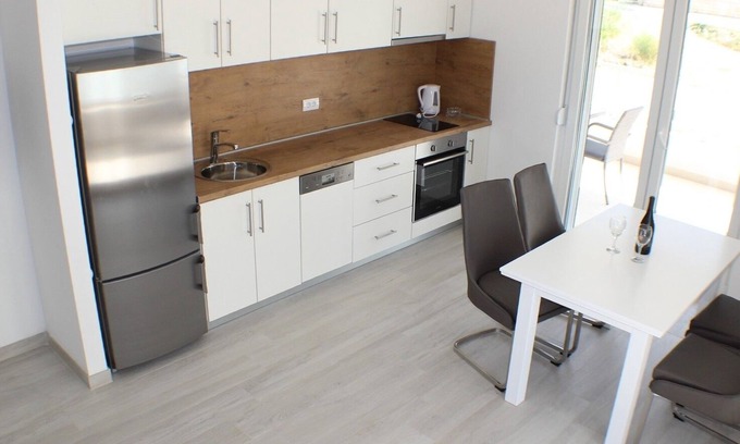 Promajna Apartment | One bedroom apartment with terrace Promajna, Makarska (A-20710-g)