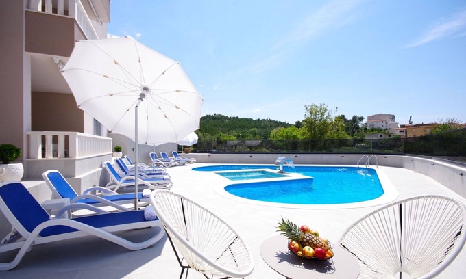 Promajna Apartment | One bedroom apartment with terrace and sea view Promajna, Makarska (A-21102-h)