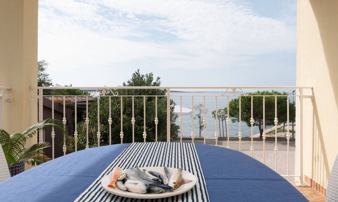 Mandre Apartment | One bedroom apartment near beach Mandre, Pag (A-4092-c)