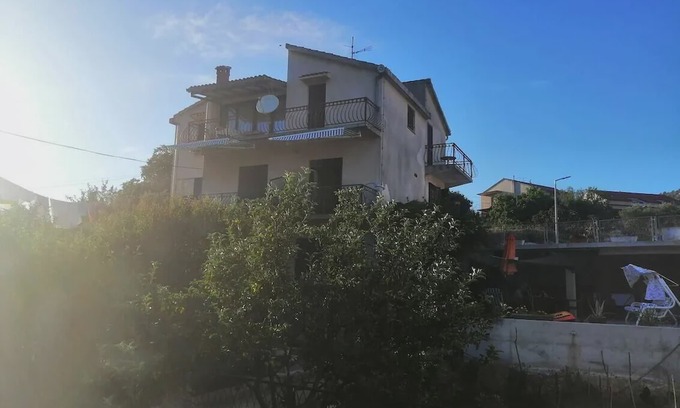 Marina Apartment | One bedroom apartment with balcony Marina, Trogir (A-18868-b)