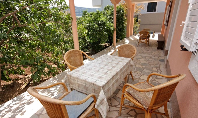 Marina Apartment | One bedroom apartment with terrace Marina, Trogir (A-6116-a)