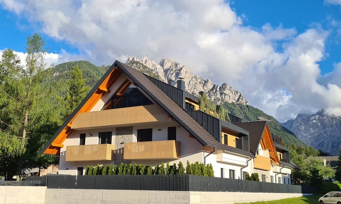 Kranjska Gora Apartment | One Bedroom App Mojca Peridot with Alpine view