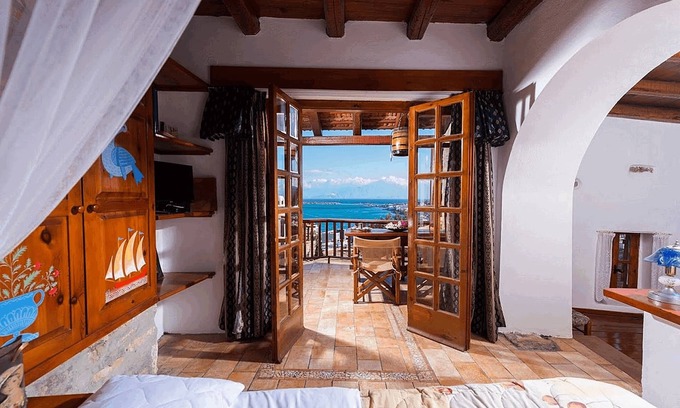 Elounda House | one bedroom house with terrace-split level