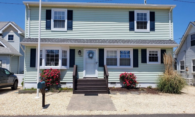Normandy Beach House | One block from the Beach, Read Guest Reviews.