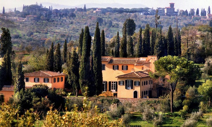 Arcetri Villa | ONE MILE FROM HEART OF HISTORIC FLORENCE, STUNNING 5BD-5BA VILLA W/HEATED POOL!