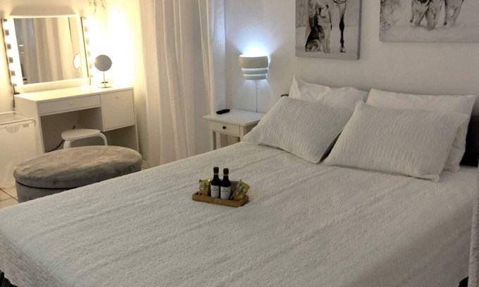 Levittown Apartment | One of a kind! Apartment with everything.