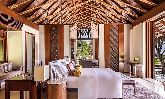 Reethi Rah Apartment | One&Only Reethi Rah, Grand Sunset Residence, Beach View From The Balcony!
