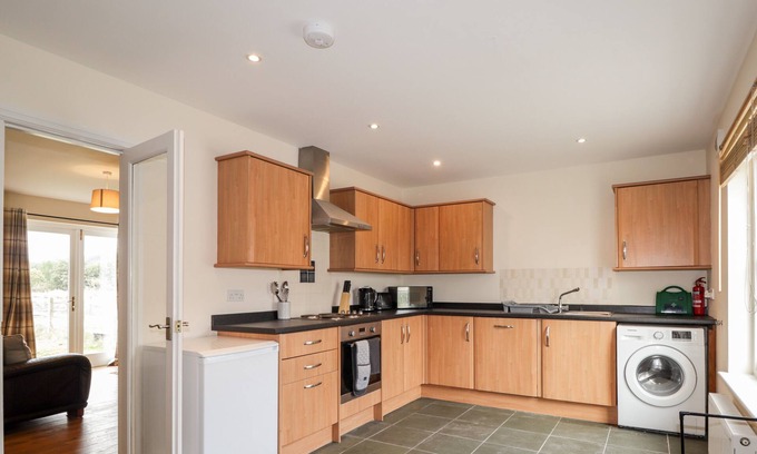 Marybank Cottage | ONE WESTER, pet friendly, character holiday cottage in Dingwall