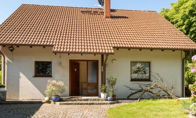 Lohbrugge Apartment | Only 20 minutes from the city center