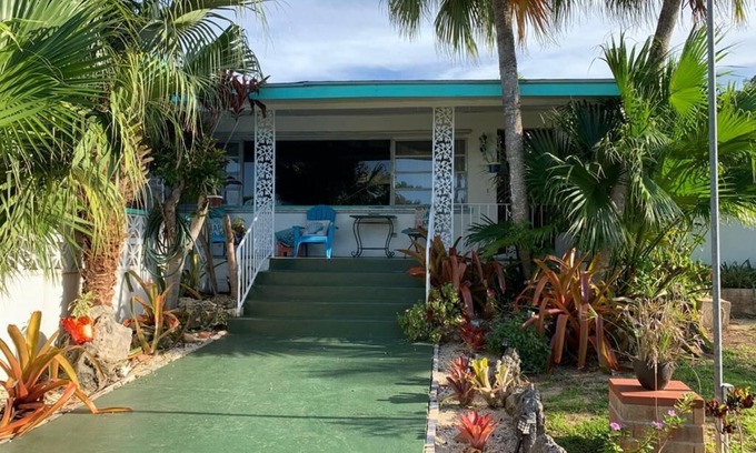 Nassau House | Open 3 BR 2 Bath Home with Private Pool, Wi-Fi, 5 Minutes to Cable Beach