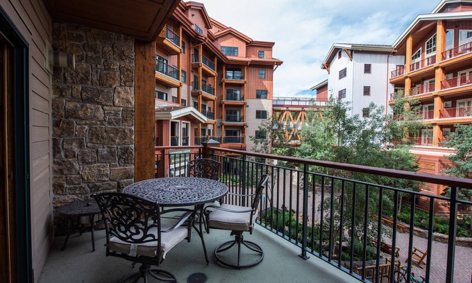 Crested Butte Cabin | Open-Concept Suite | Fireplace | Near the Slopes