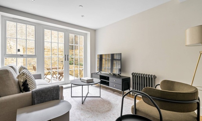 Bishop's Apartment | Open plan Waterloo, 2BR, New build, terrace, by Blueground