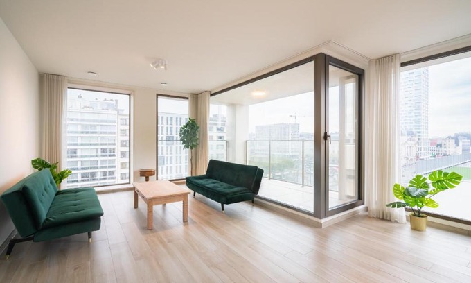 University District Apartment | Opera Square Apartments in the Center of Antwerp