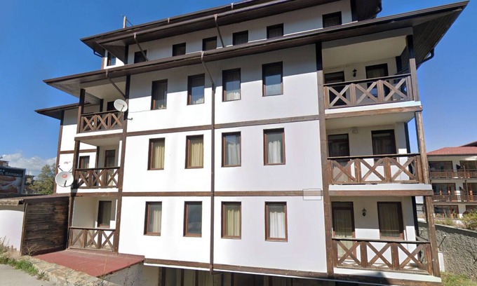 Kvartal Noviya Grad Apartment | Opersite Morris Bar, near Gondola