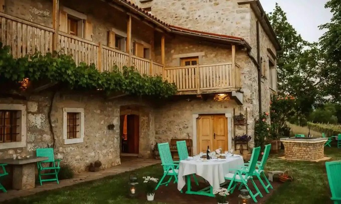 Sezana Villa | Opulent Villa with Sauna in the Heart of Karst