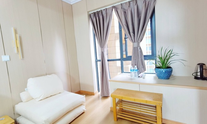 Gaoxin Hotel | Orange Mingwu Hotel with Cat Cafe