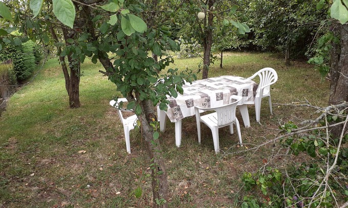 Saint-Pierre-du-Regard House | Orchards Gite "The Apple Trees" in Suisse Normande