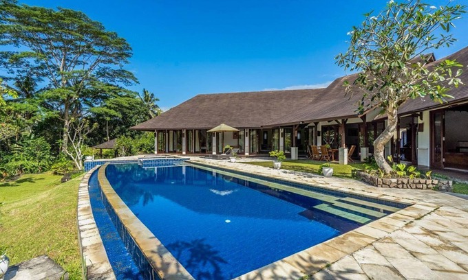Melayang Villa | Orchid Villa - Three Bedroom Villa, Sleeps 6
