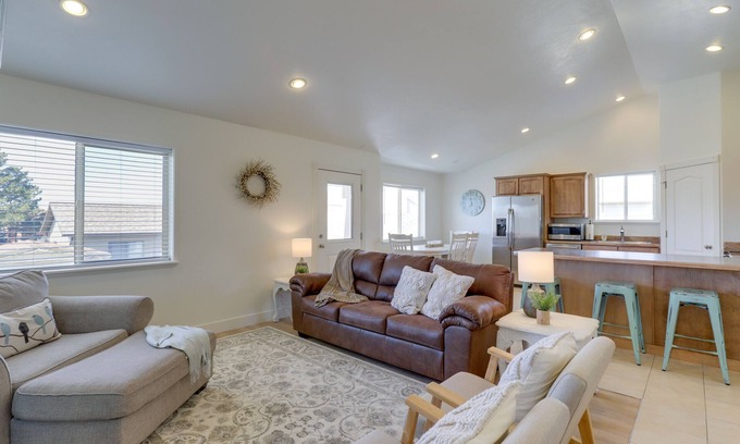 Orem House | Orem House - 3 Mi to Utah Valley University!
