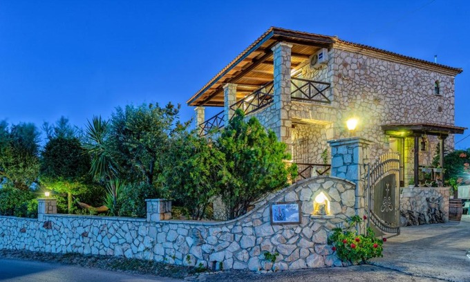Psarou Villa | ORFEAS Villa