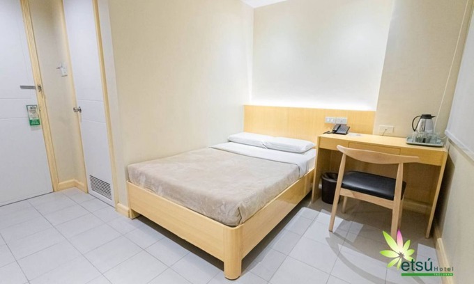 Downtown Tacloban Apartment | Original Studio at Etsu near San Juanico Bridge
