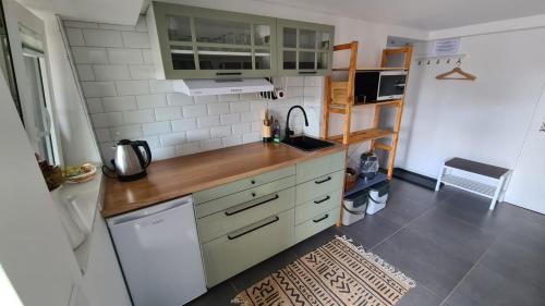 Orscholz Apartment | Orscholz apt with free parking & garden & bicycle storage